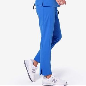 XS LIMITED EDITION FIGS